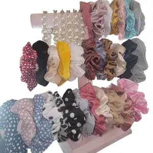 Zipper pocket Scrunchies
