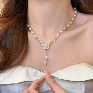 LisiZen Korean New Style Flower Short Necklace Accessories for Women - Light Luxury, Unique, Sweet Choker, High-End Collarbone Chain DZXL3983
