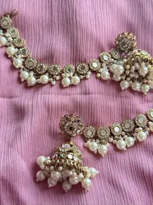 Kundan Earrings With Earchain