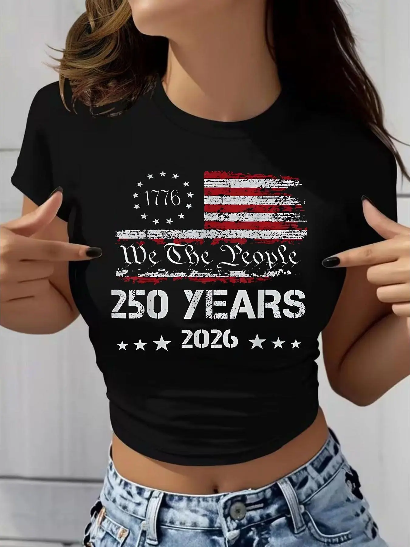 Women'S Y2K Style Cropped T-Shirt - Slim Fit Short Sleeve Round Neck Top with Faded American Flag & Patriotic Star Design, Cropped Length Suitable for 4Th Of, Independence Day Outfits, Holiday Gift for Parties, Bbqs, Casual Attire