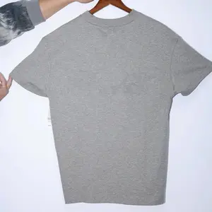 Fashionable, simple and loose T-shirt tee statement