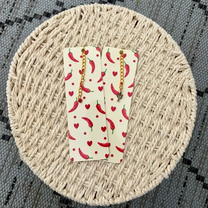 Spicy bookmark with unique charm