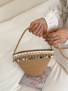 2pcs Ladies' Zippered Mini Shoulder Bag, Lightweight Shoulder Bag, Straw Shell Tassel Crossbody Bag with Lace Edging and Shell Hanging Accessories, Comes with Same Straw Hat Bohemian Style Summer Carry Bag, Suitable for Beach Travel, Shopping, Dating