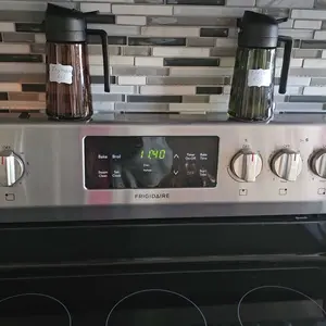 2 Count 2 in 1 Oil Sprayer for Cooking, 16oz/470ml Glass Olive Oil Dispenser Bottle for Kitchen Gadgets BBQ with Stickers