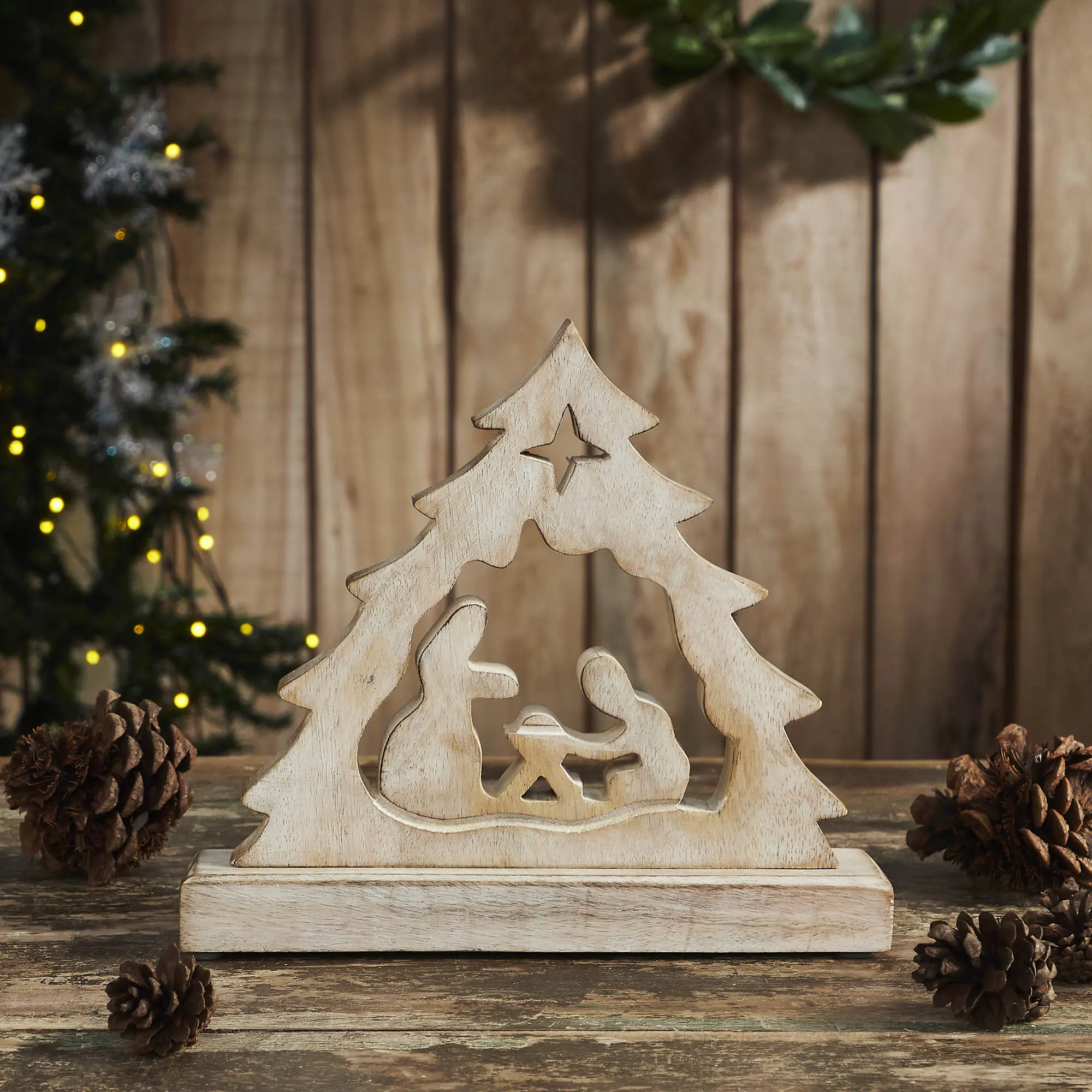 Wooden Nativity Scene Manger Figurine, Classic Ornaments with Distressed Look, Easy-Clean Home Decor Statue, Decoration
