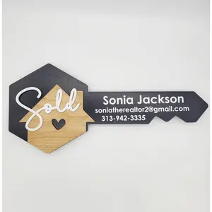 Hexagon Key with a Wooden House