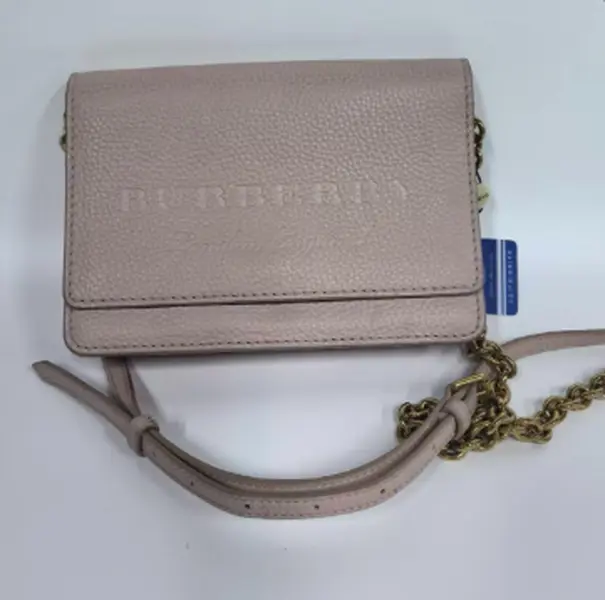 Pre-owned BURBERRY Pink all leather WOC chain bag（SZ 57958）