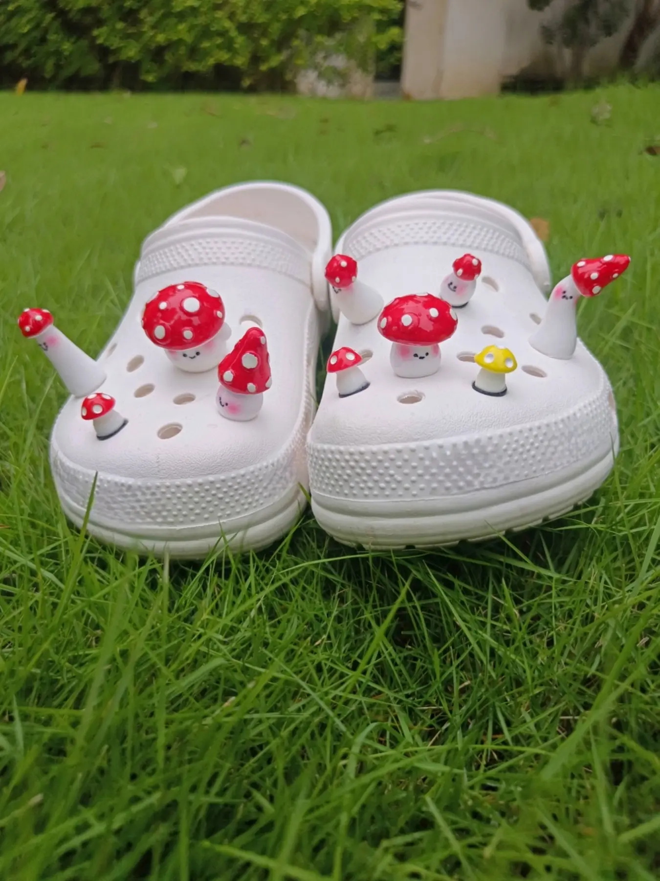 10-Pack Mushroom Shoe Charms, 3D Resin Clog Shoe Decorations Unisex, Perfect for Party Christmas Birthday Gifts, Cute Plant Shoe Flowers
