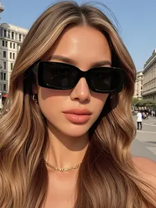 Women's Retro Square Frame Fashion Glasses, Stylish Eyewear for Women, Trendy Design for Daily Wear & Special Occasions