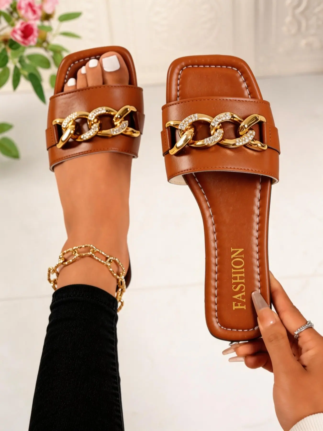Trendy Bright Color Square Toe Open-Toe Sandals, Summer Luxury Metal Chain Decor Flat Sandals, Chain Decorated Sandals, Versatile Women's Slippers