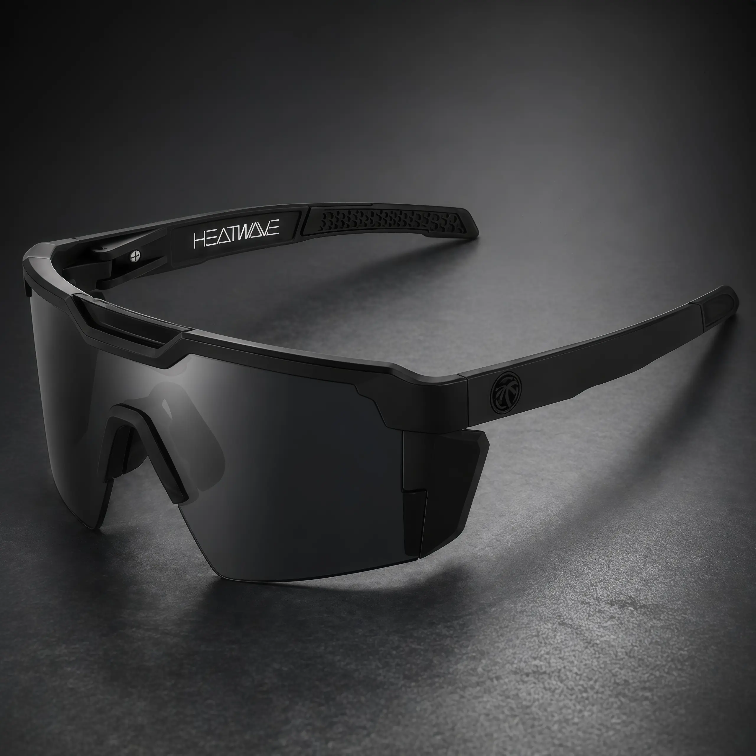HEATWAVE Unisex Photochromic Sports Sunglasses - Lightweight UV Protection Eyewear for Cycling, Running
