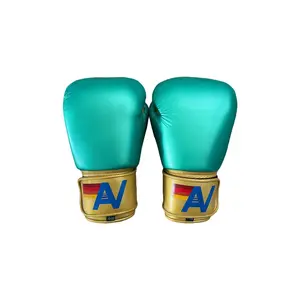 BOXING GLOVES - GREEN // GOLD