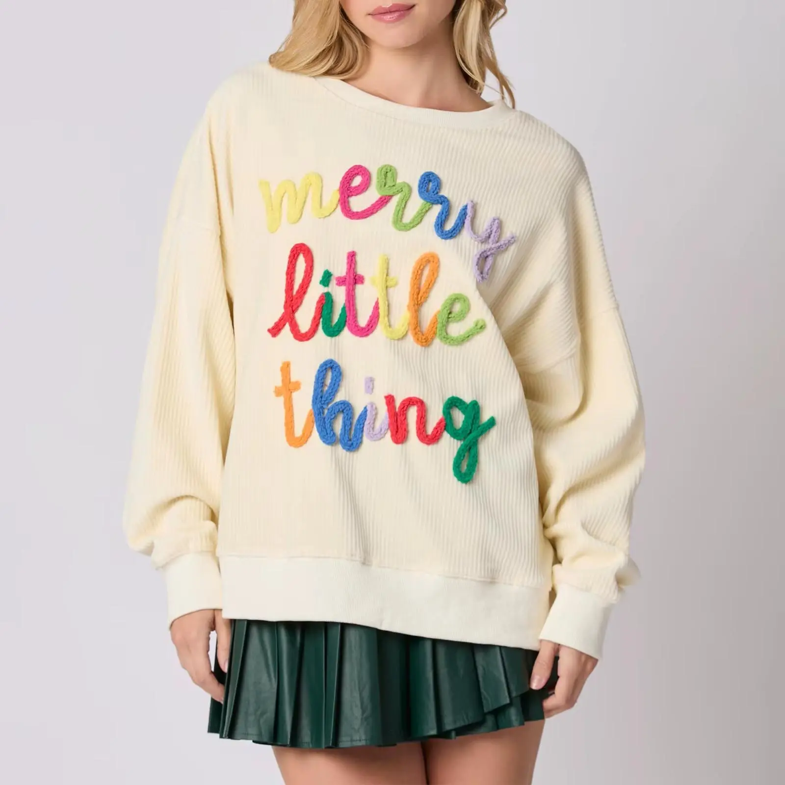 Women’s Merry Christmas Glitter Patch Sweatshirt – Long Sleeve Holiday Crewneck Pullover hirigin