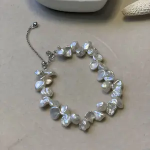 Natural freshwater pearl irregular-shaped petal adjustable bracelet