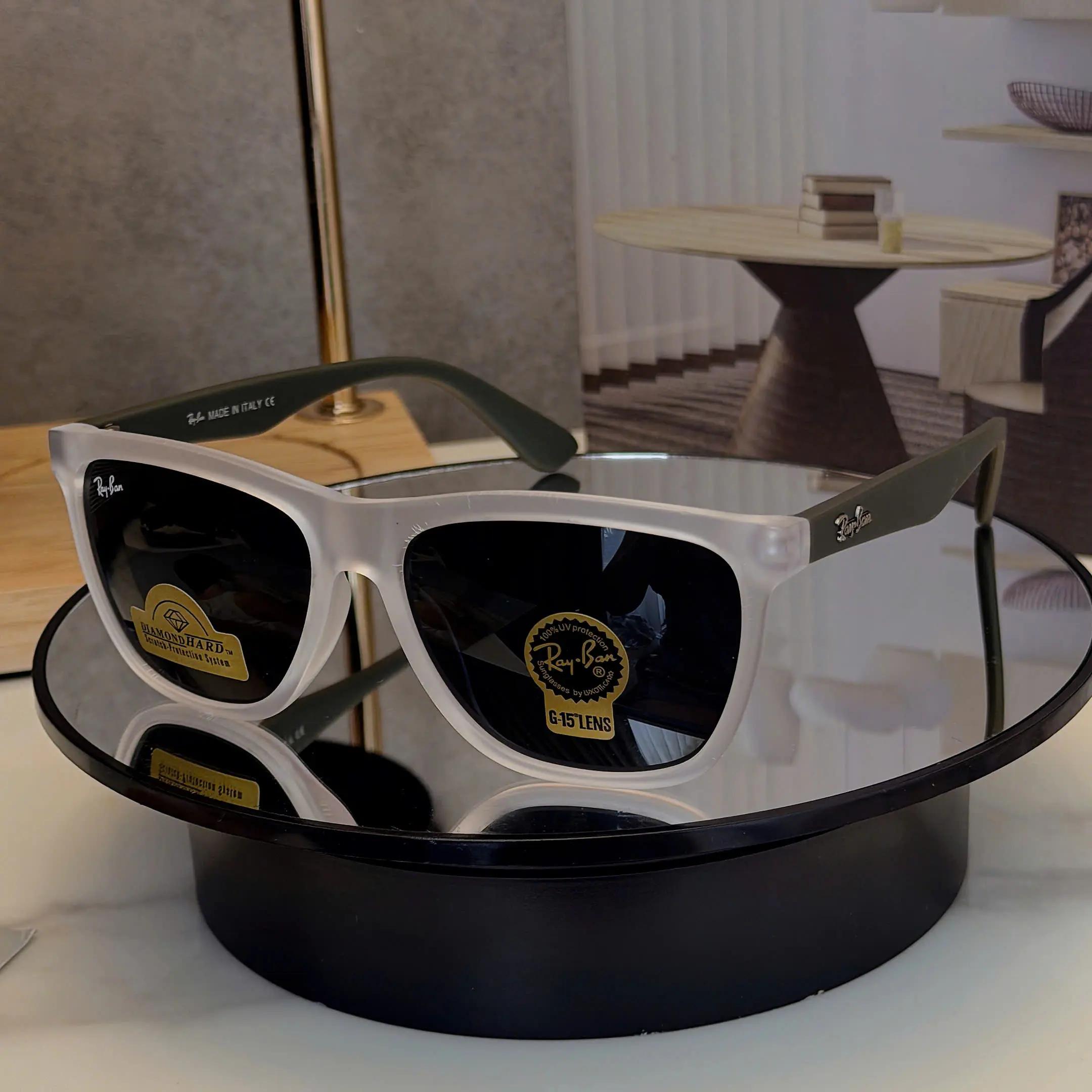 Ray-Ban Classic Square Sunglasses – White & Black Frame, G-15 Lenses, UV Protection, Stylish Retro Eyewear for Men & Women