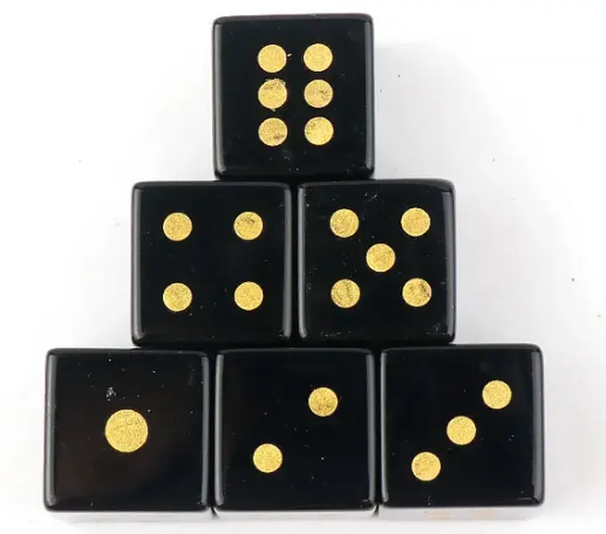 Gemstone Dice – Semi-Precious Stone Divination & Game Dice