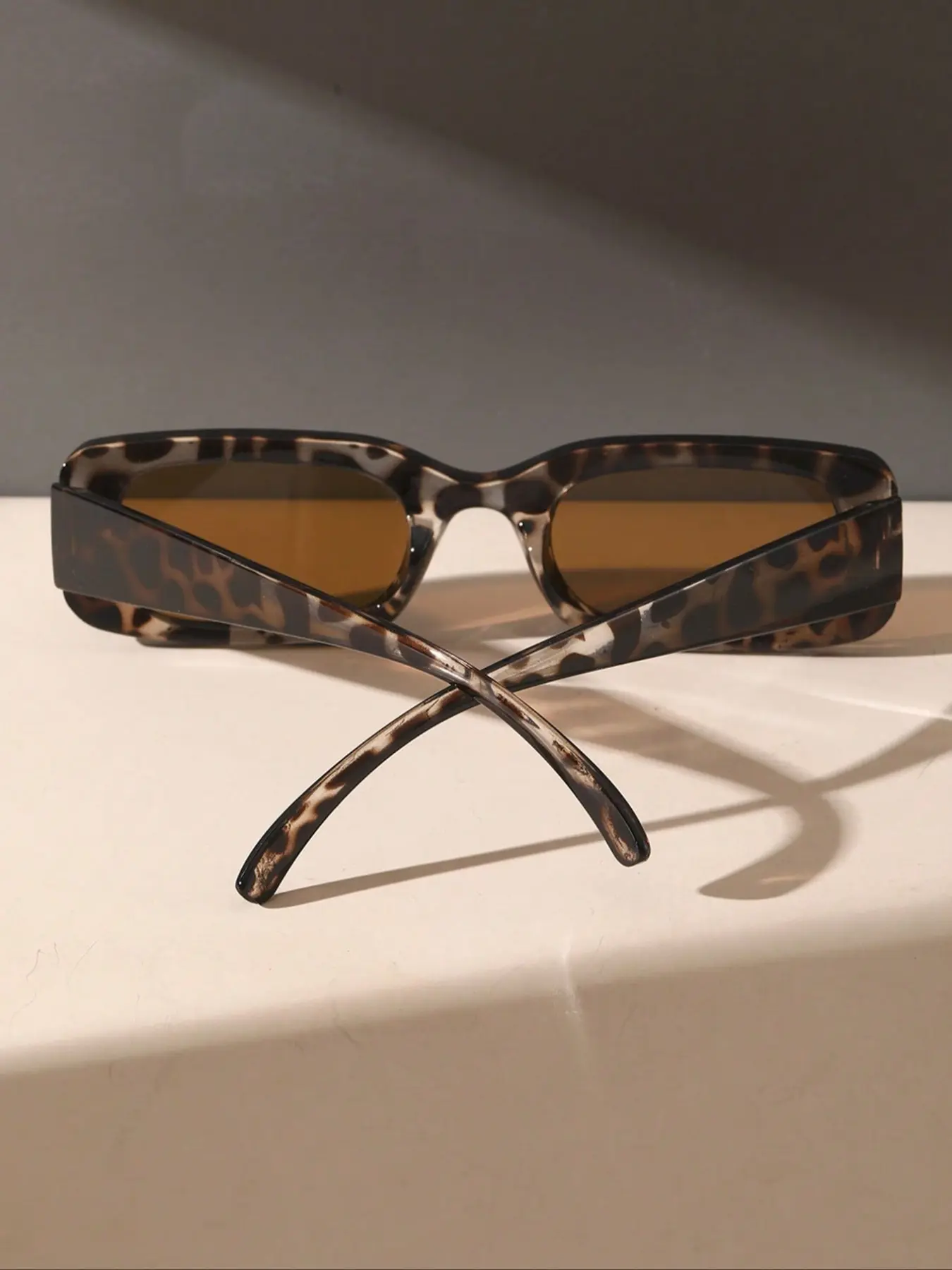 Women’s Brown Tortoiseshell Rectangular Sunglasses - Classic Everyday Style Women main image 4