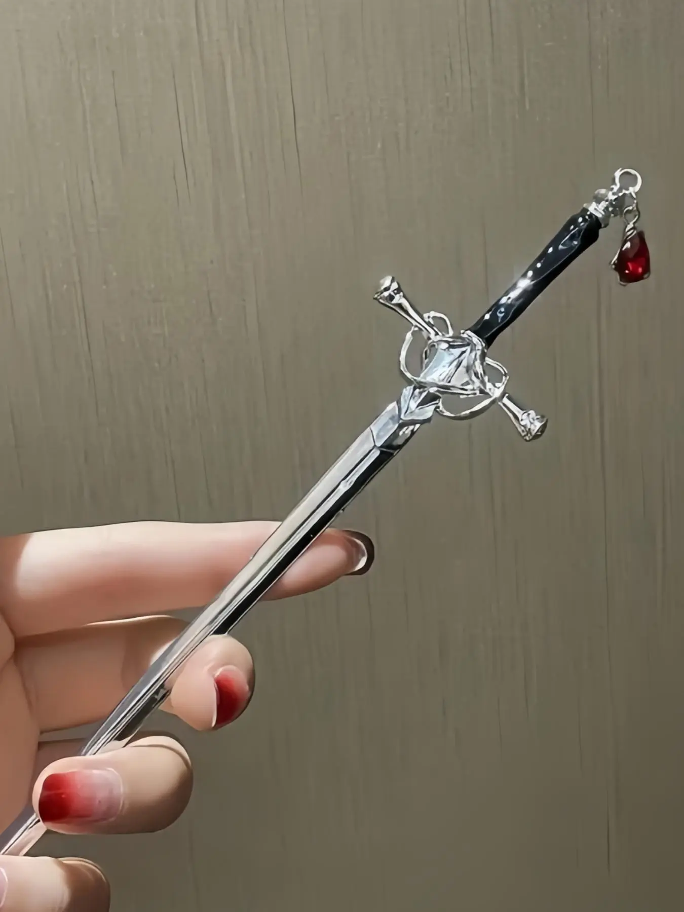 Vintage Knife Shaped Hair Pin, Fashionable Hair Accessories for Women & Girls, Trendy All-match & Exquisite Hair Pin for Birthday Gift, Hairpins, Decorative Hair Clips, Hairstyle Accessory, Clip Design