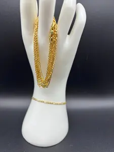 10K Gold Figaro Bracelet Size 7 2.5mm Classic Chain Design for Everyday Wear