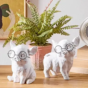 Pig with Glasses