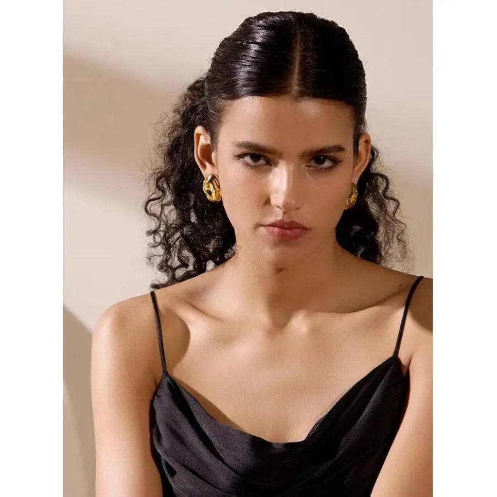 PETROS EARRINGS IN GOLD (18K GOLD PLATED & WATERPROOF) - FINAL SALE