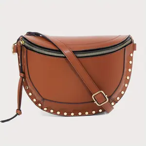 Fashionable And Casual Large-Capacity Crossbody Bag with Heavy-Duty Rivets