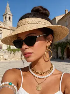 Elegant Oval Metal Frame Sunglasses for Women, Casual Versatile Accessory, Perfect for Daily, Stylish and Sophisticated Design