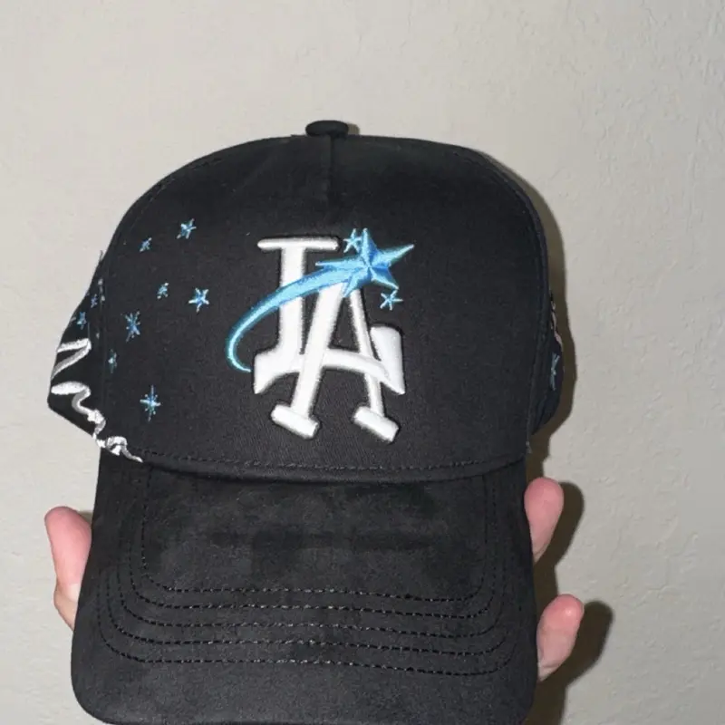 Blue shooting star with magic hat