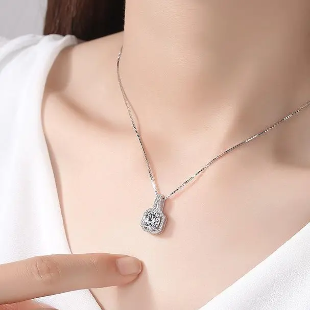 Women's 1.5g Elegant Luxury Square Moissanite Necklace - Chain & Link Jewelry Pendant, 6.5mm Round Cubic Zirconia Accent, Casual Accessory, Birthday Christmas Gift