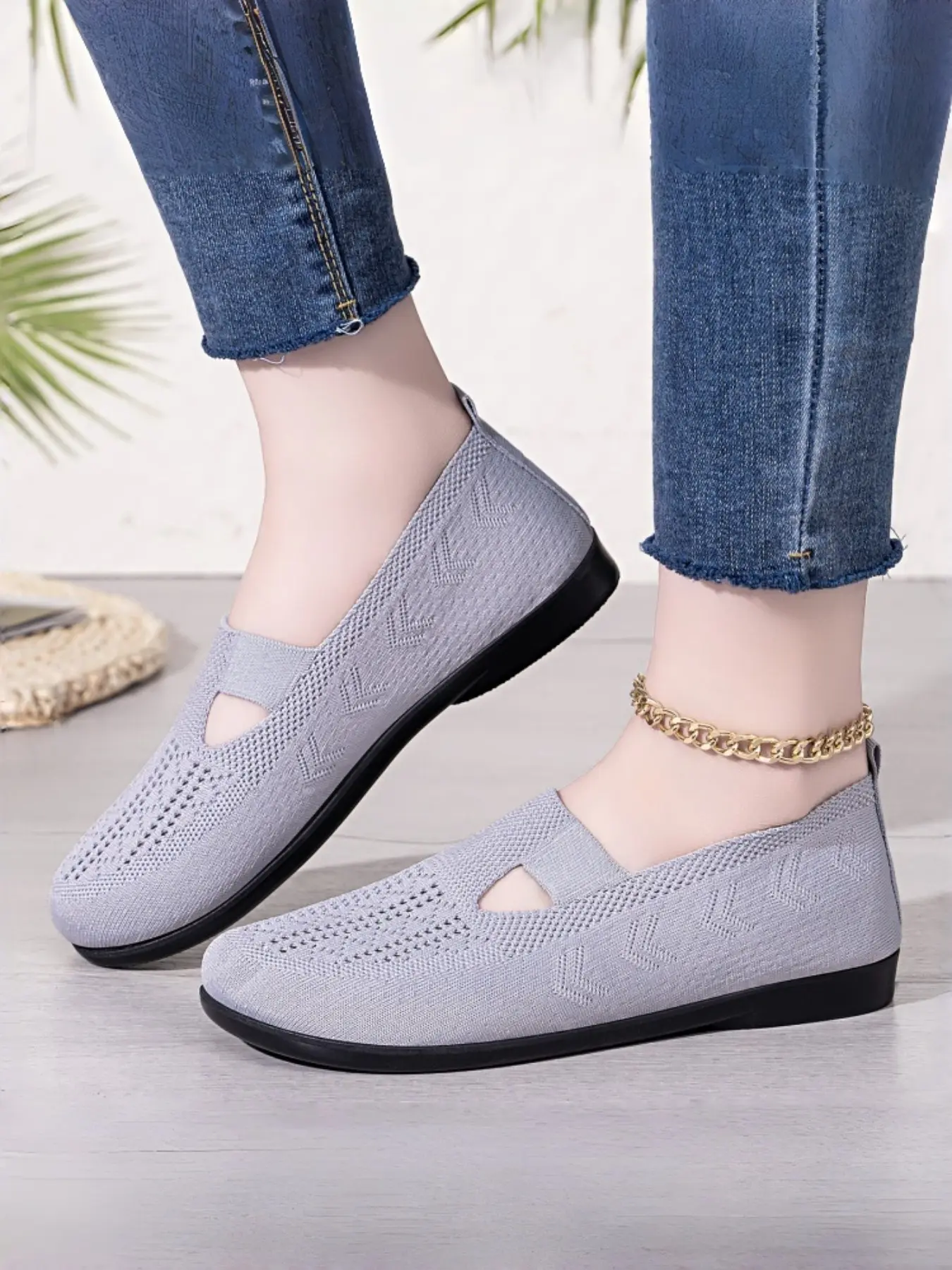 Women's Breathable Knit Mesh Slip-On No Tie Shoes Sports Shoes, Athletic Shoes, Round Toe Casual Style, Anti-Slip Outdoor Use, Comfortable Fashion Footwear, Walking Shoes Spring, Grey Available, Rubber Slip Ons