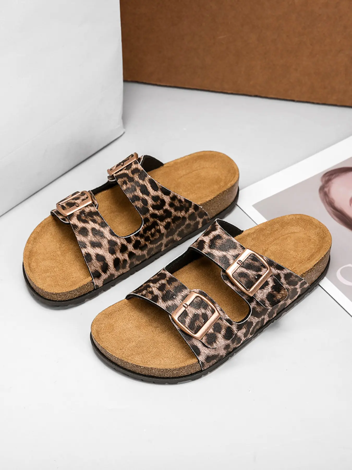 Southeast Asian Style Leopard Print Suede Sandals, Vintage Buckle Design, Casual Beach Shoes for Men and Women, All Seasons Comfort