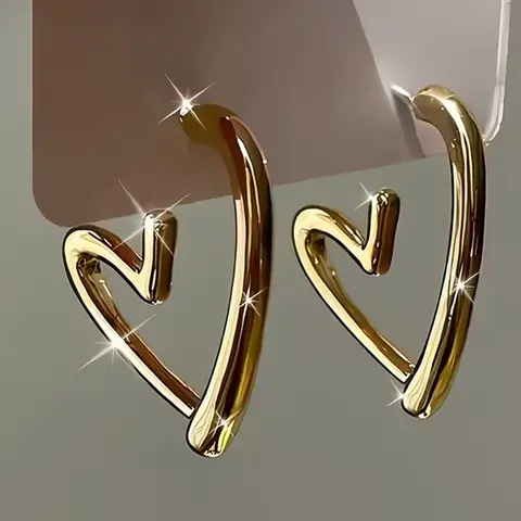 High-quality hypoallergenic Golden heart earrings, hoop Earrings, Heart Shaped Earrings, Earrings Hoops, anti-fade, simple and elegant, Women's earrings for daily wear or parties, jewelry accessories, are gifts for women