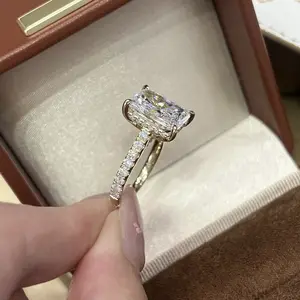 18-K lab-grown diamond 3 ct D–E VS -VVS Radiant Cut  lab-grown diamond  Ring — understated luxury feel, versatile for everyday wear, engagement/proposal ring pwj00524