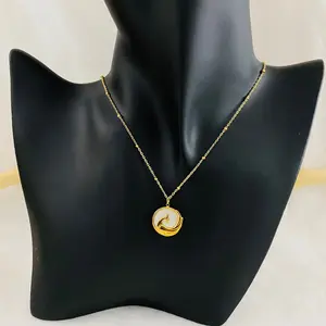 Sea Shell Pendant Phoenix Cameo Chain Necklace
