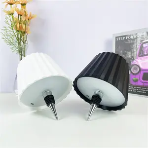 USB Rechargeable Wine Bottle Light, 1 Count Creative Wine Bottle LED Light, Portable Touch Control LED Light for Home Bar Restaurant Decor