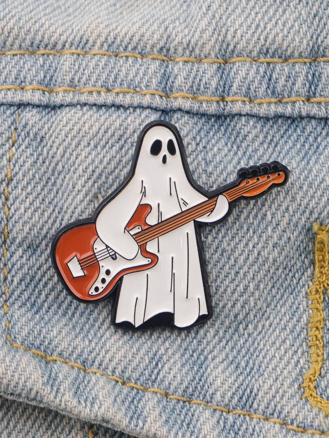 Halloween Cute Guitar Ghost Metal Brooch Pin, Vintage Punk Style Chestpin, Party Fashion Accessory, All Seasons Wearable, Zinc Alloy Pin