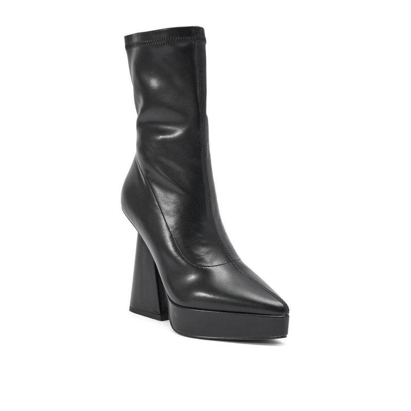 AZALEA WANG SAXTON BLACK PU CHUNKY POINTED TOE BOOTIE