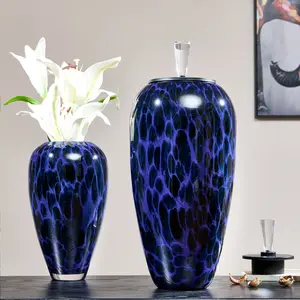 Handmade Blown Glass Vase with Crystal Decorative Lid Unique Wide-Mouth Design Modern Artistic Style for Home Living Rooms Office Desk Ornaments Bookshelf Displays Wedding Decorations