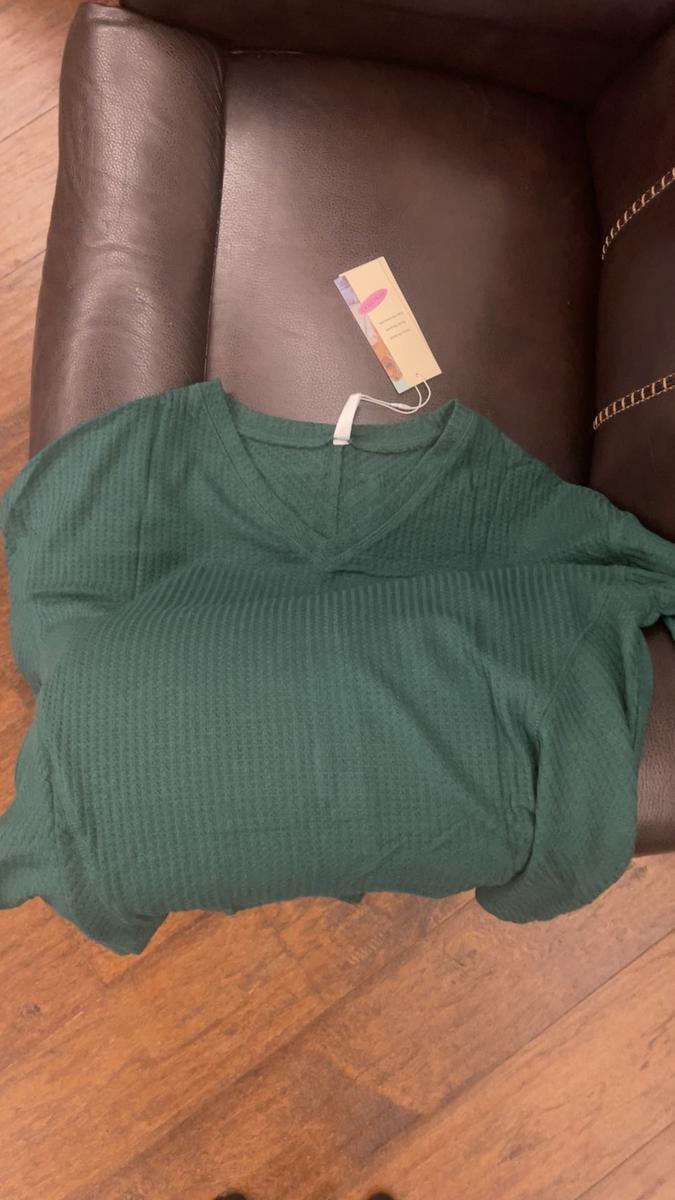 Item: Blackish Green, S