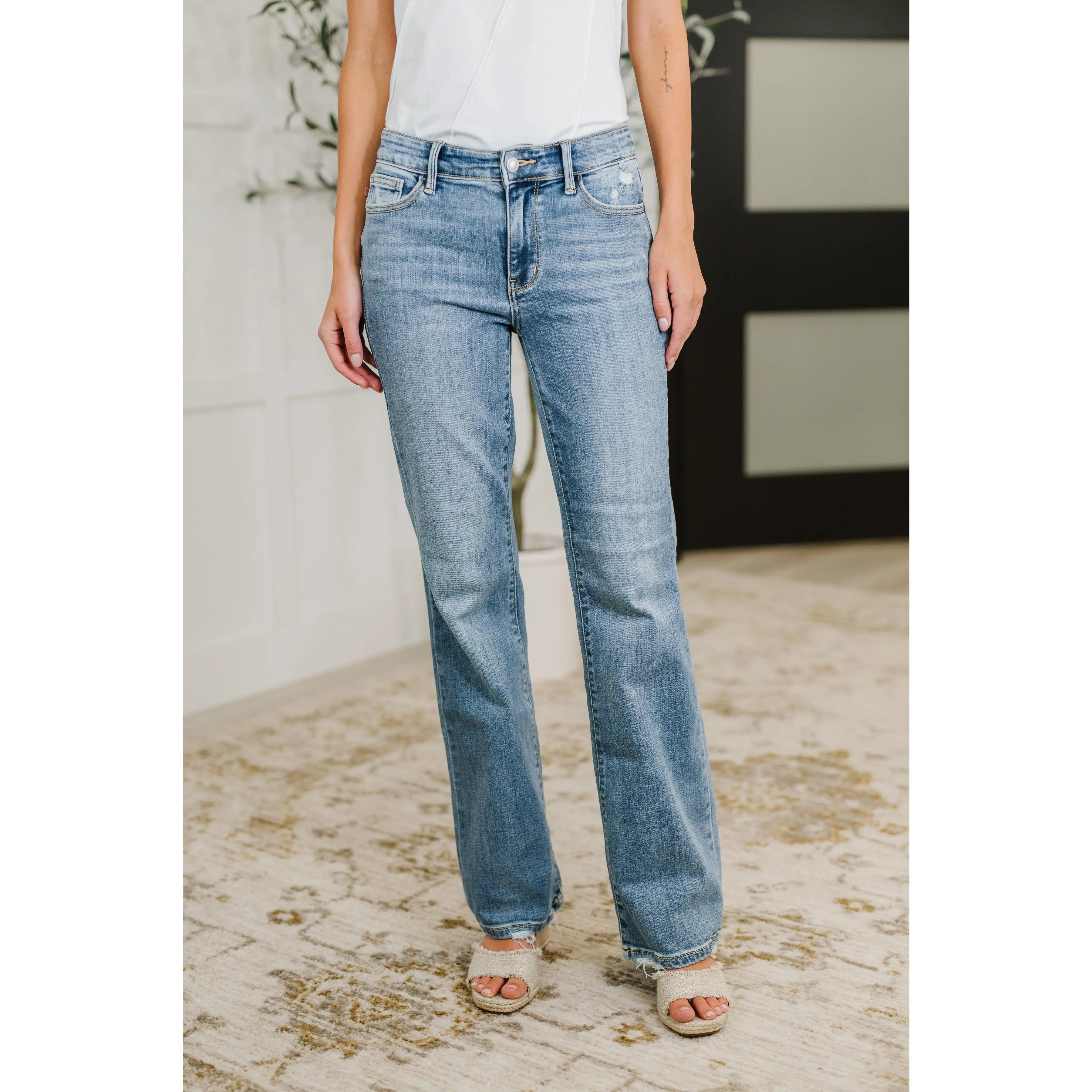 Judy Blue Mid Rise Vintage Wash Destroy Hem Bootcut Jeans 82667, Stretchy Cotton Comfort Womenswear Bottom