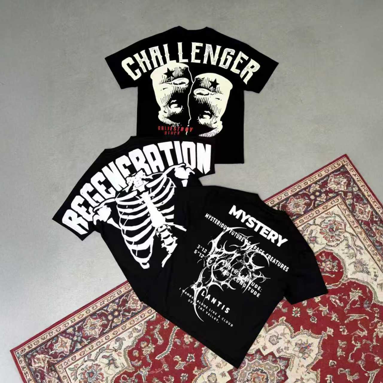 Unisex Y2K 3-pack: oversized T-shirts with hip-hop prints; retro gang-style loose short-sleeve men’s T-shirt; back print T-shirt with a large graphic. Perfect for summer trends, parties, hip-hop venues, and home wear.