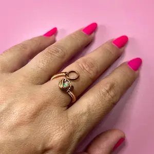 Adjustable Transformer Ring - Fits Any Fingers and Turns into a Pendant for Glasses and More!