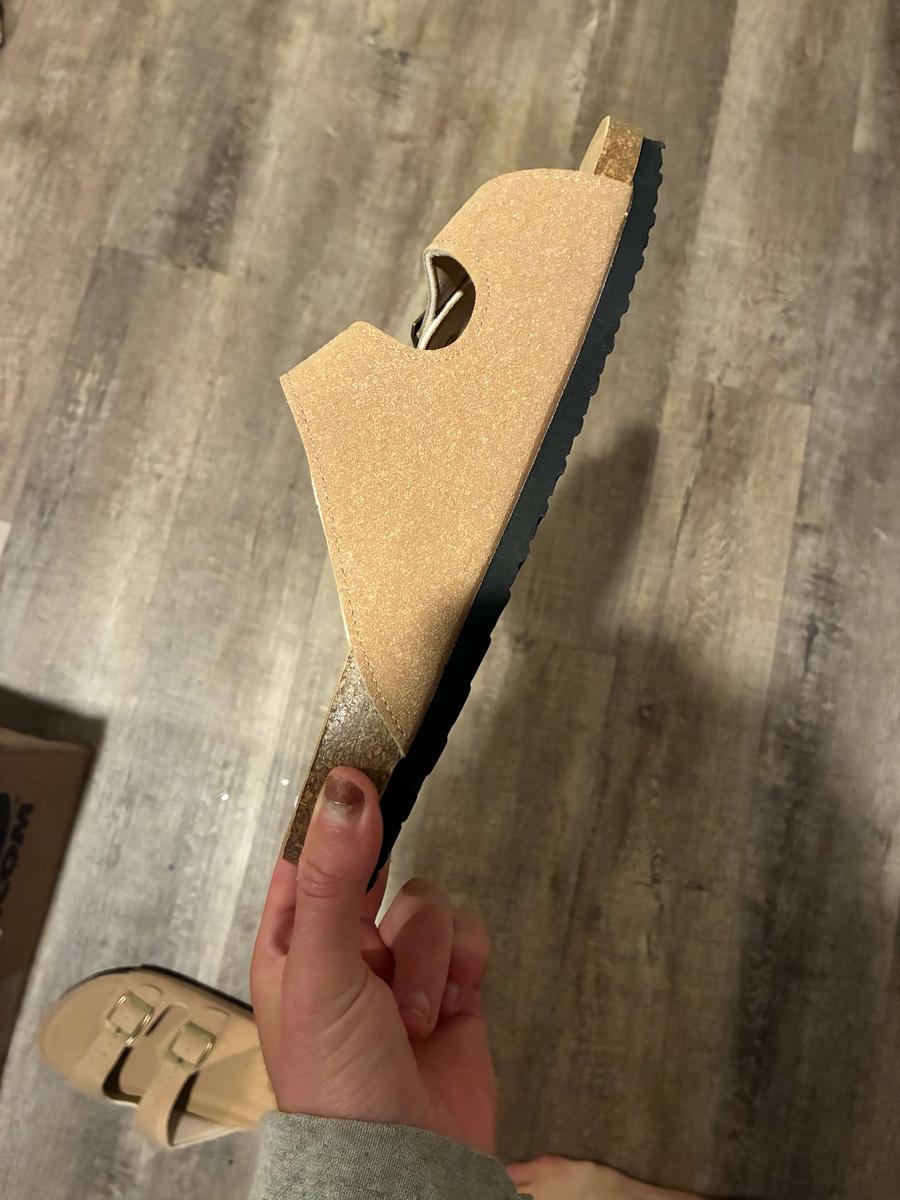 Item: LightBrown, US8.5