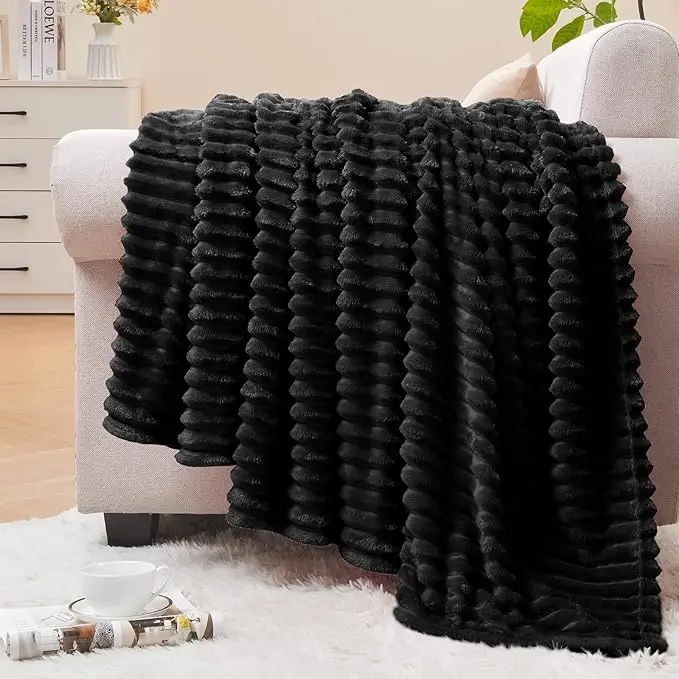 Fleece Throw Blanket, 50x60 in 3D Ribbed Jacquard Soft Warm Decorative Lightweight Pink Blanket for Couch, Bed, Living Room, All-Season Textile Soft Furnishing