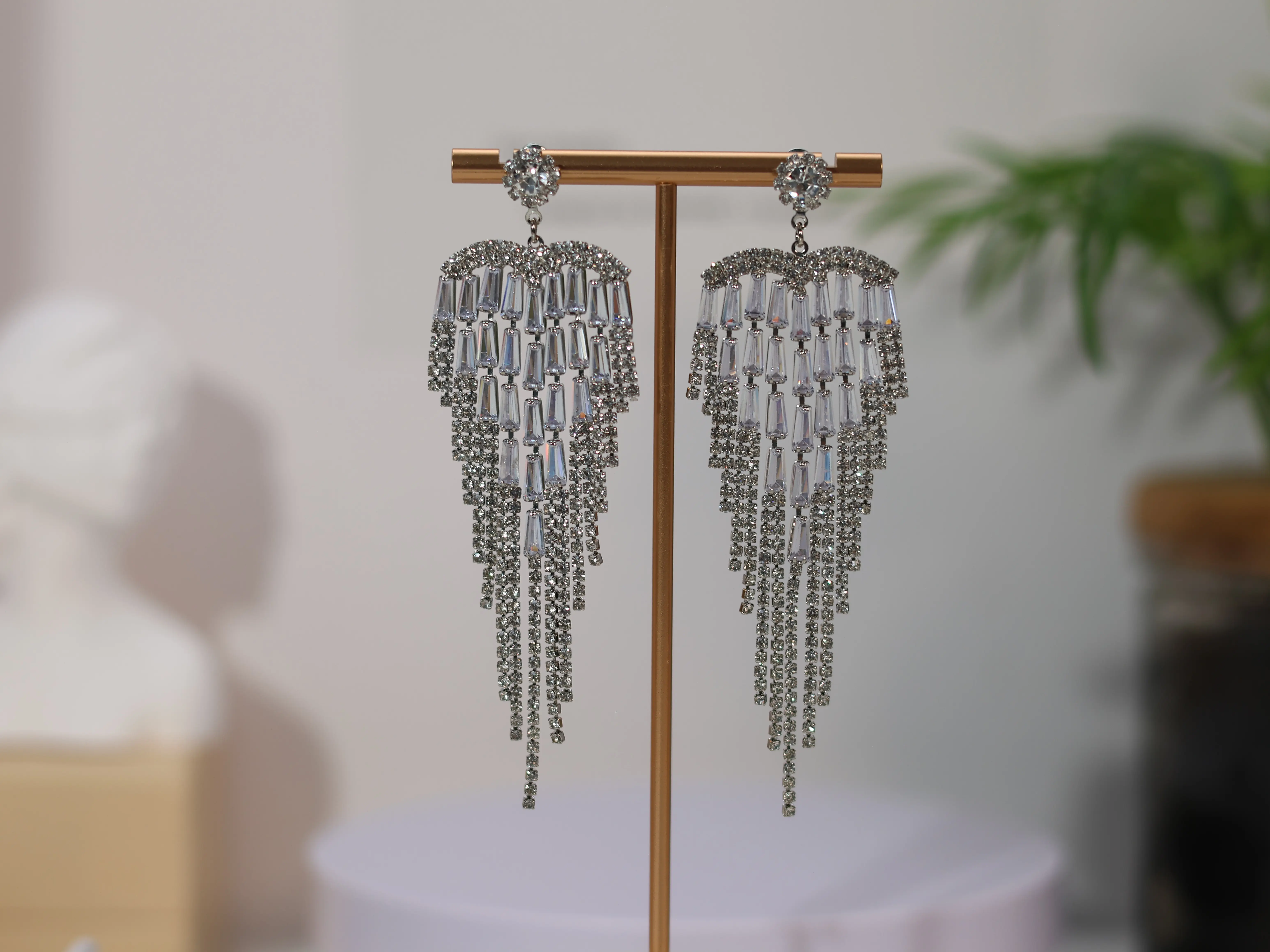 Women's Luxury Long Tassel Rhinestone Drop Earrings - Female Baguette Crystals Heart Outline Chandelier Earrings, Lightweight Alloy with Metal Coating, Single Pair