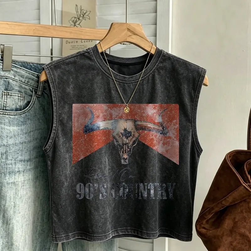 Western Country Tank Top for Women, Raised On 90's Country Bull Skull Graphic Crop Top, Vintage Washed Cotton Oversized Sleeveless Muscle Tee, Casual Blouse, Sleeveless Shirt, Perfect for Country Music Concert, Rodeo, Outdoor Festival & Daily Streetwear