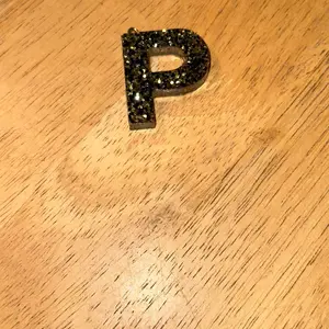 Black and gold glitter keychain