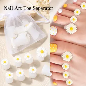 New Silicone Daisy Pedicure Toe Separator Tool, Single Item Foot Care Accessory, Ideal for Nail Art & Salon Use, Durable Design