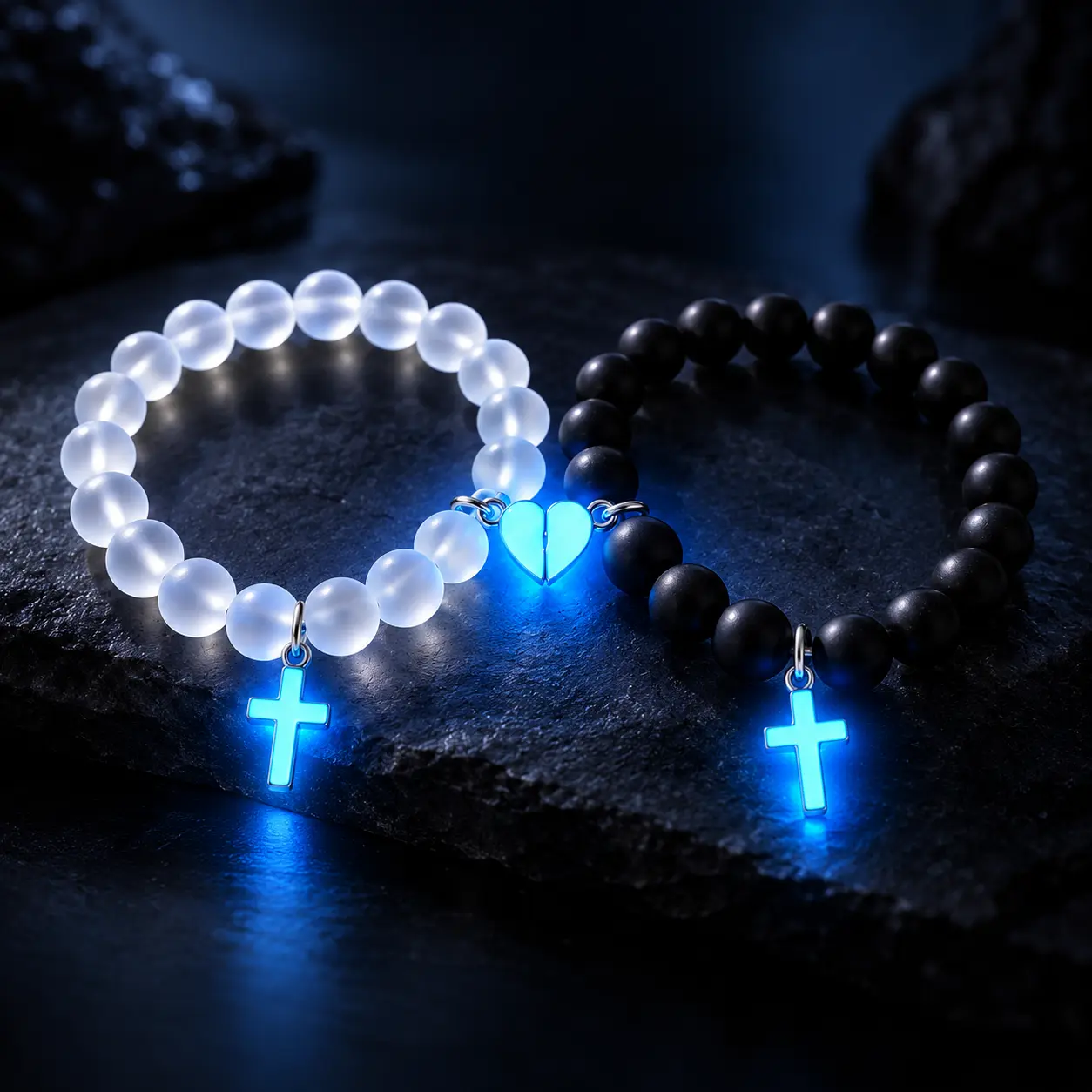 Matching Couple Bracelets for Him & Her, 2PCS Magnetic Beaded Bracelets with Luminous Crown Heart Design, Romantic Couple Jewelry Gift for Christmas, Halloween, Birthday, Anniversary & Valentine's Day