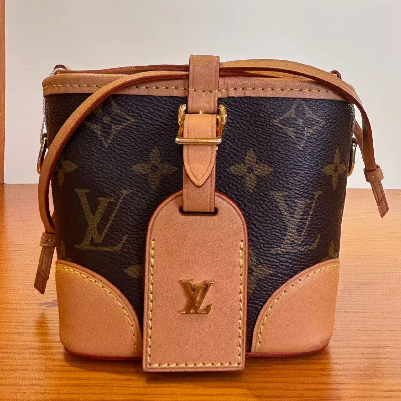 Pre-owned Louis Vuitton Authentic Noé Purse